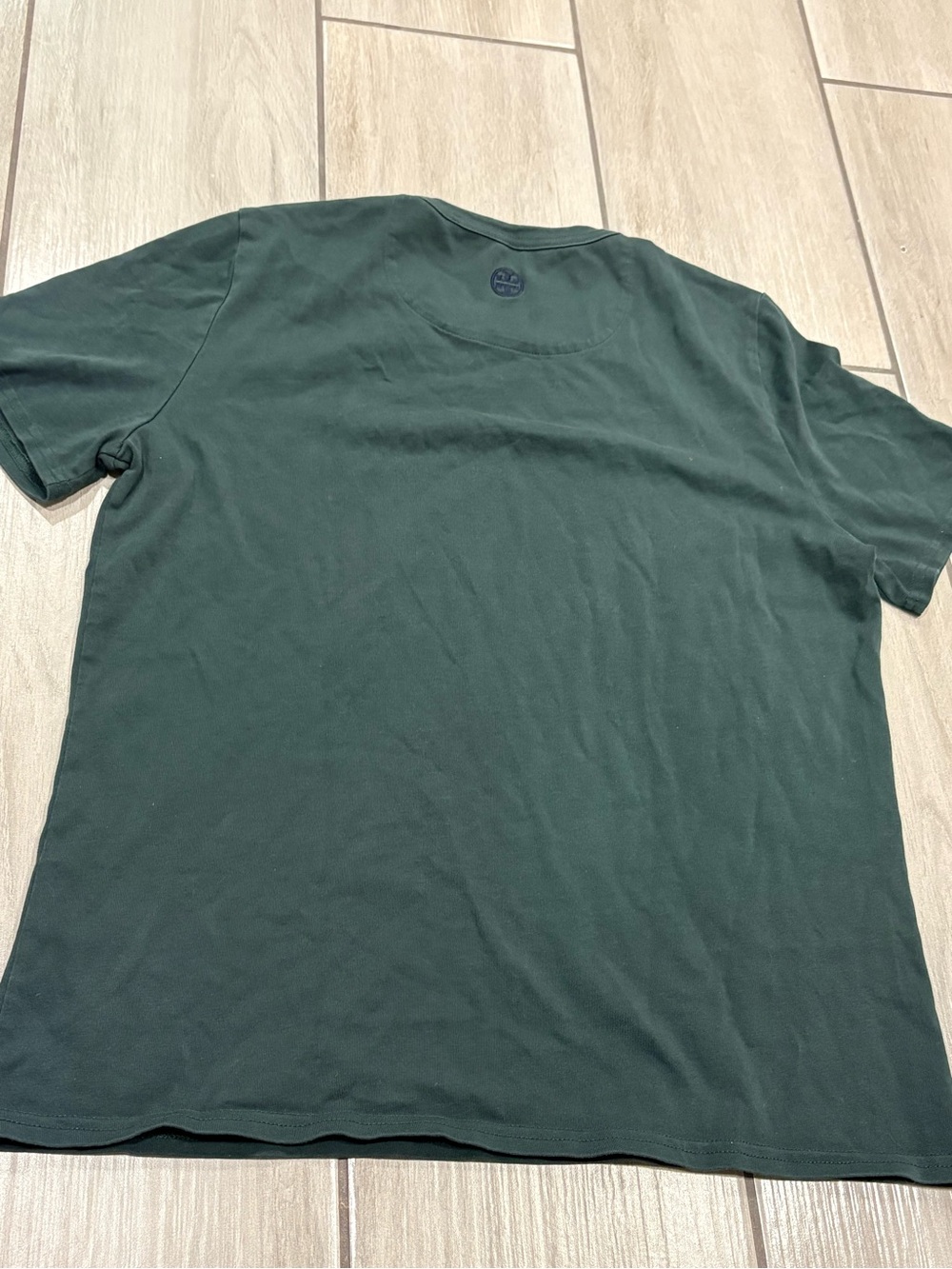 #4 Tory B
Size Large
Good condition - Picture 4 of 6
